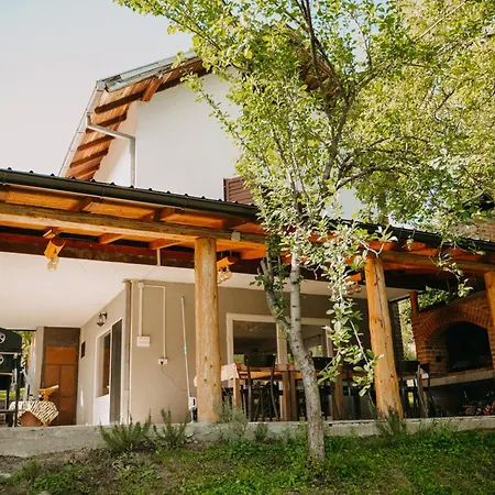 בית נופש Vidovo Domacinstvo